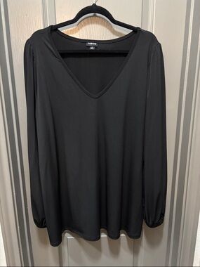 torrid Black V-Neck Long Sleeve Blouse